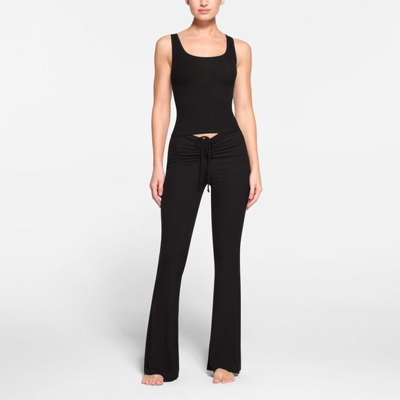 Skims Soft Lounge Ruched Pant - Picture 2 of 6